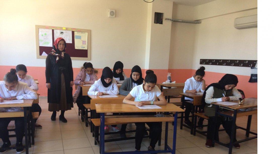 İlçemiz Döşemealtı Kız Anadolu İmam Hatip Lisesi, Antalya Bilim Üniversitesine Gezi Düzenledi ve Öğrenci-Veli Anketi Düzenledi